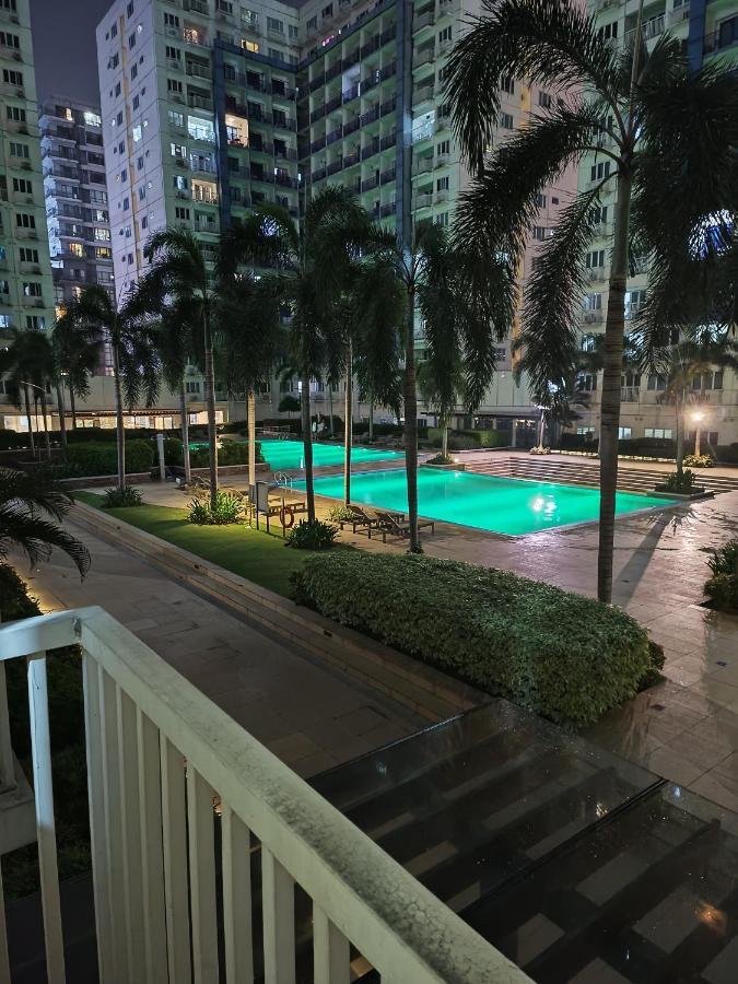 Amigo'S Place At Sea Residences Manila Kültér fotó