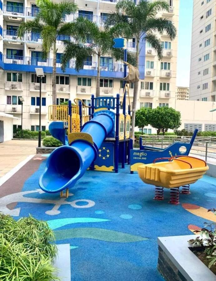 Amigo'S Place At Sea Residences Manila Kültér fotó