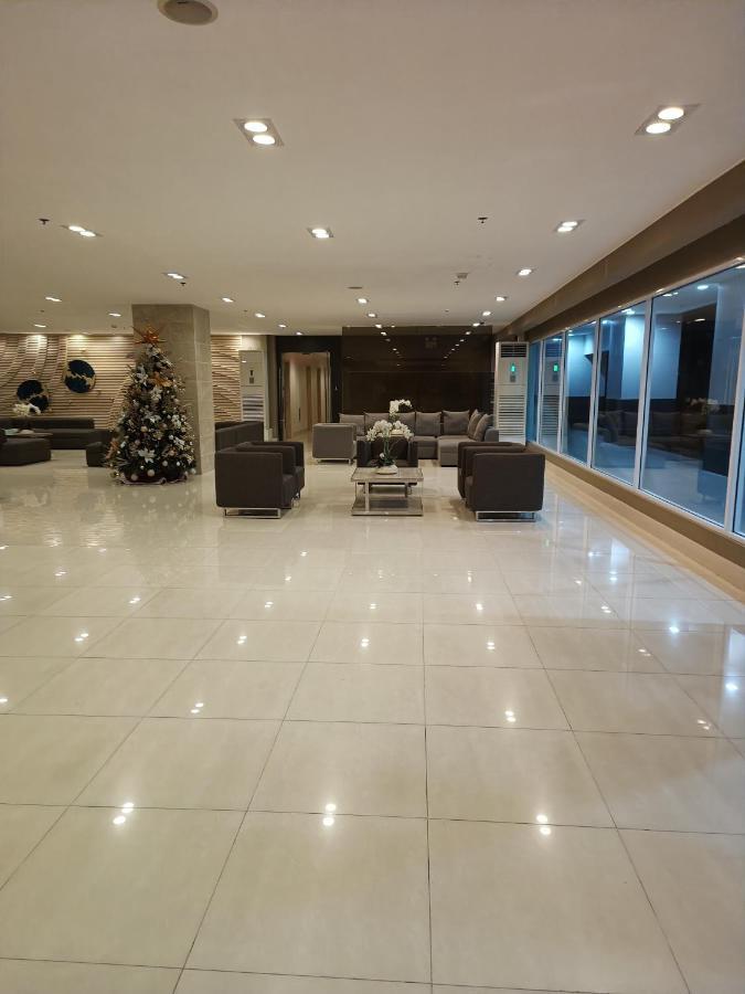 Amigo'S Place At Sea Residences Manila Kültér fotó