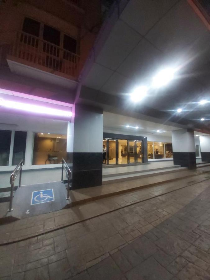 Amigo'S Place At Sea Residences Manila Kültér fotó