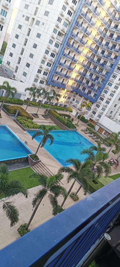 Amigo'S Place At Sea Residences Manila Kültér fotó